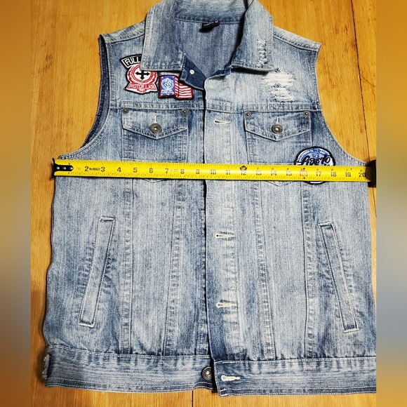 Southpole vintage denim vest Size Medium - Picture 10 of 11